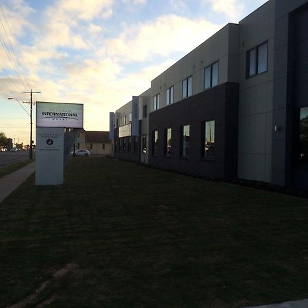 Horsham International Hotel Exterior foto